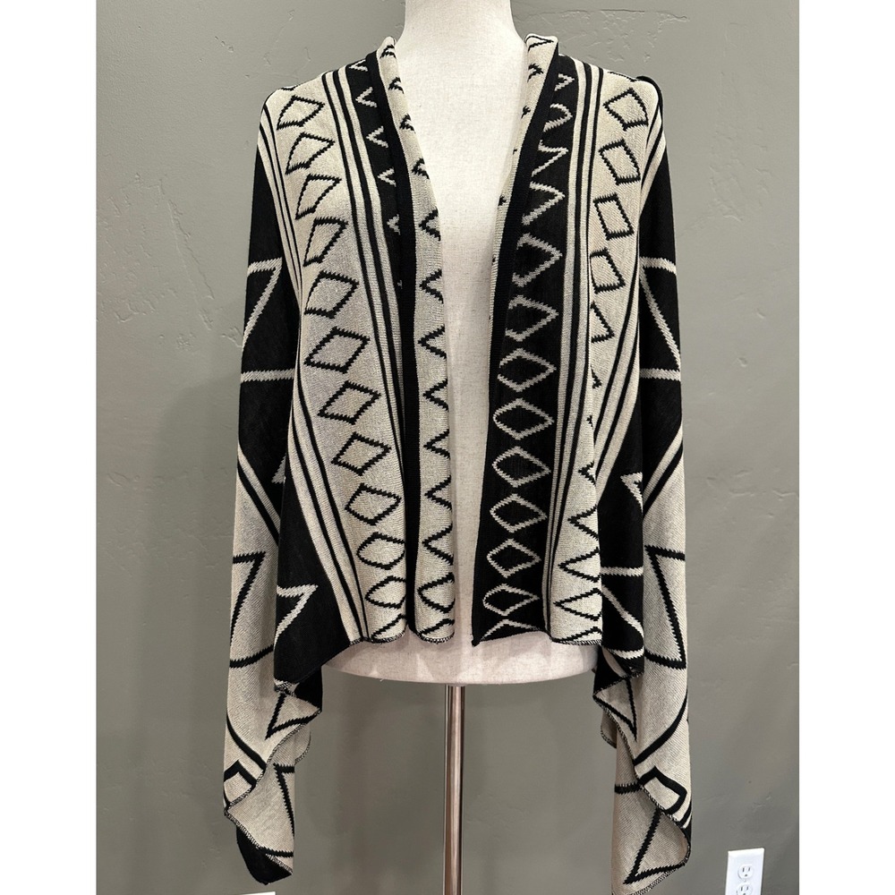 Maurice's Open Front Waterfall Vest Sweater Black Beige Geometric Top Sz O Plus